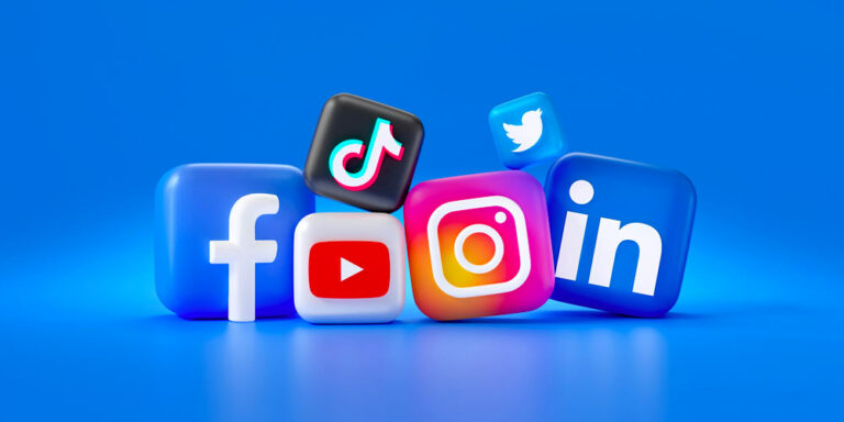 Logo des différents réseaux sociaux comme facebook, tiktok, twitter, youtube, instagram, linkedin
