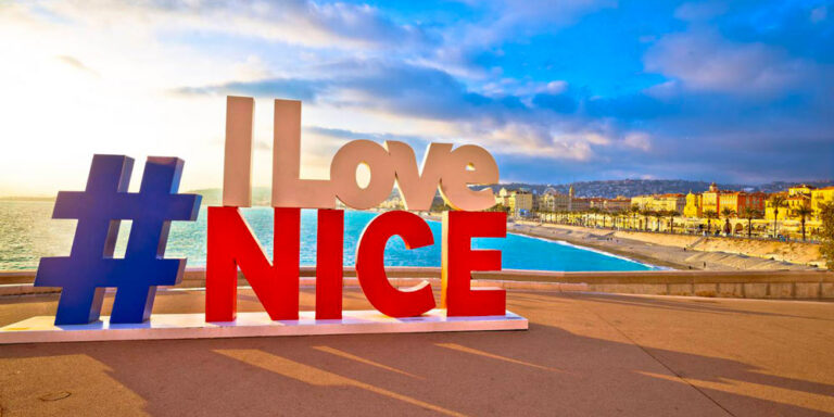 Hashtag géant iLoveNice