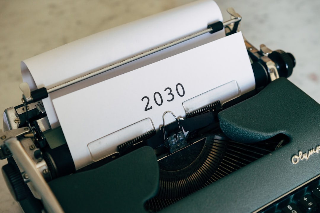 Découvrez comment l'automatisation via l'IA transforme le travail des freelances avec des outils et bonnes pratiques pour rester compétitif en 2025.