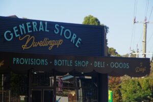 Découvrez comment une agence de branding local à Nice révolutionne l'image des entreprises locales grâce à une étude de cas détaillée, des stratégies innovantes et des conseils pratiques.