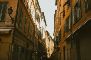 Découvrez comment générer des leads qualifiés à Toulouse grâce aux Ads. Nos conseils sur Google Ads, Facebook Ads et autres techniques vous guident pour booster votre acquisition de prospects.