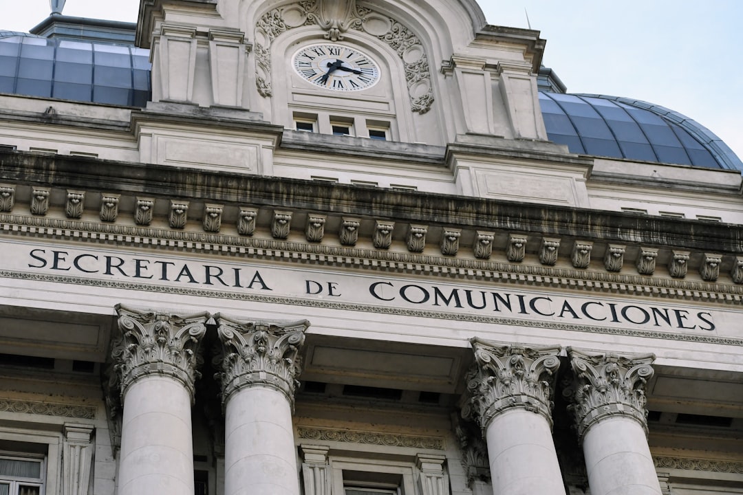 Découvrez notre sélection des 5 meilleures agences de communication innovantes à Lyon, alliant stratégie digitale, créativité et technologie pour booster votre visibilité locale.
