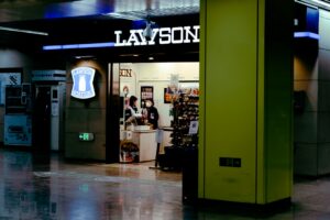 Découvrez comment l'intelligence artificielle révolutionne le business local à Lyon. Un guide complet mêlant conseils stratégiques, études de cas et ressources pour optimiser votre entreprise grâce à l'IA.