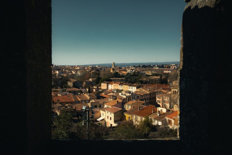 Découvrez la notion d'agence 360° à Toulouse, ses exemples et les nombreux avantages qu'elle offre.