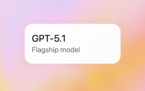 Découvrez comment OpenAI révolutionne ChatGPT avec GPT-5.1, un modèle plus performant et chaleureux, apportant des innovations majeures pour un assistant conversationnel plus humain et intelligent.