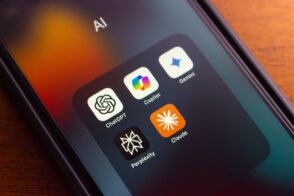 Explorez les tendances IA en 2025 et découvrez si OpenAI a perdu son avance sur le marché des intelligences artificielles.