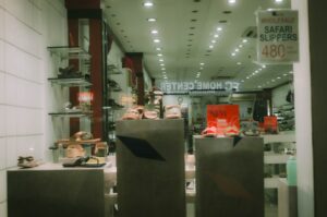 Découvrez comment les boutiques niçoises tirent profit du digital en 2026 avec Equinoxal. Leur adaptation aux tendances numériques est exemplaire.