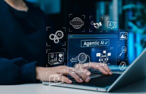 Explorez comment l'IA agentique transforme la sécurité applicative dans le développement web avec des stratégies innovantes.