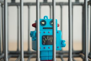 OpenAI retarde Astra en raison de risques cyber. Découvrez les implications de cette décision sur le développement des modèles IA.