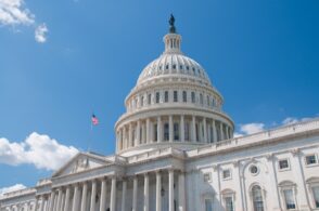 Découvrez comment les data centers influencent la politique américaine et bénéficiez de nos services IA. Contactez-nous.